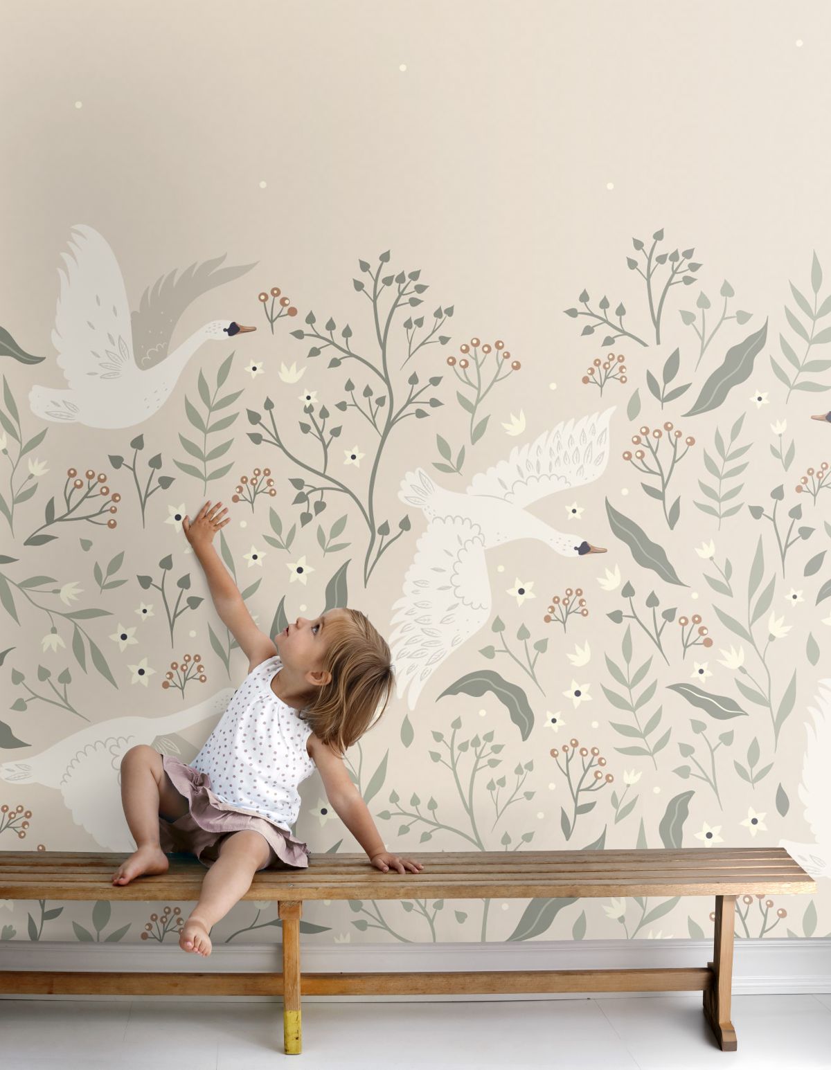 ESTAhome fotobehang zwanen beige, wit en vergrijsd groen - 250 x 279 c