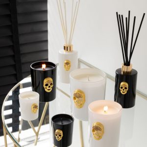 J-Line geurkaars Doodskop Nuit Noire – Mysterious Palace – glas – zwar J-Line geurkaars Doodskop Nuit Noire – Mysterious Palace – glas – zwar