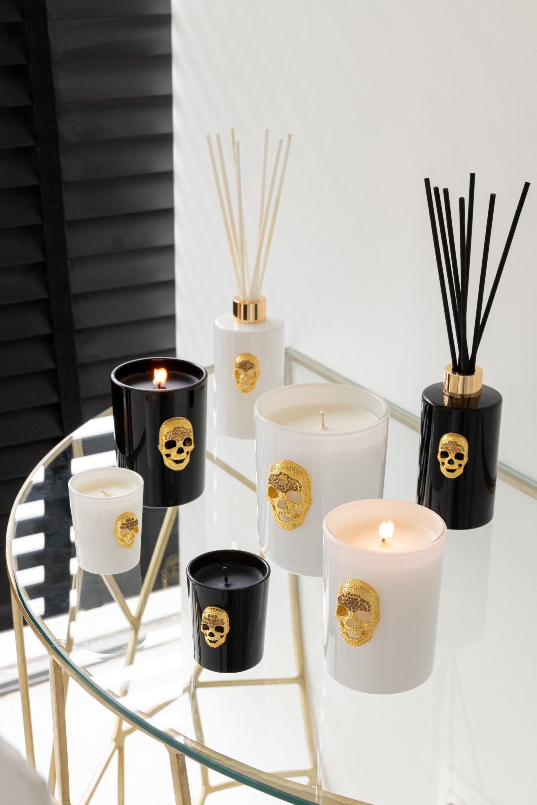 J-Line geurkaars Doodskop Nuit Noire - Mysterious Palace - glas - zwar