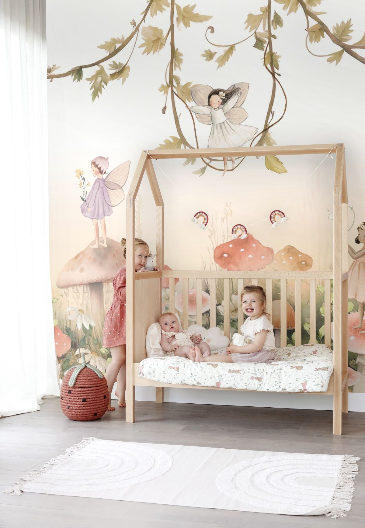 ESTAhome fotobehang elfjes wit, beige, groen en roze - 250 x 279 cm -