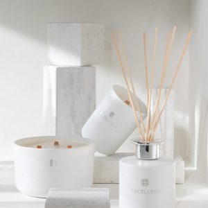 J-Line geurstokjes Excellent – Golden Honey – glas – wit J-Line geurstokjes Excellent – Golden Honey – glas – wit