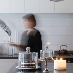 J-Line cilinderkaars 3 Vlammen – wit – medium – LED lichtjes