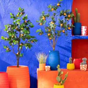 J-Line sinaasappelboom in pot – kunststof – oranje/groen – large J-Line sinaasappelboom in pot – kunststof – oranje/groen – large