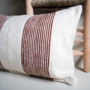 Household Hardware – kussen – Bruin – Dunne strepen Household Hardware – kussen – Bruin – Dunne strepen