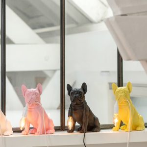 J-Line tafellamp Bulldog – polyresin – wit