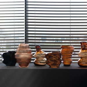 J-Line vaas Tornado – glas – bruin – small – Ø 16 cm