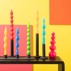 J-Line kaars Gedraaid – geel – 3U – doos van 2 J-Line kaars Gedraaid – geel – 3U – doos van 2