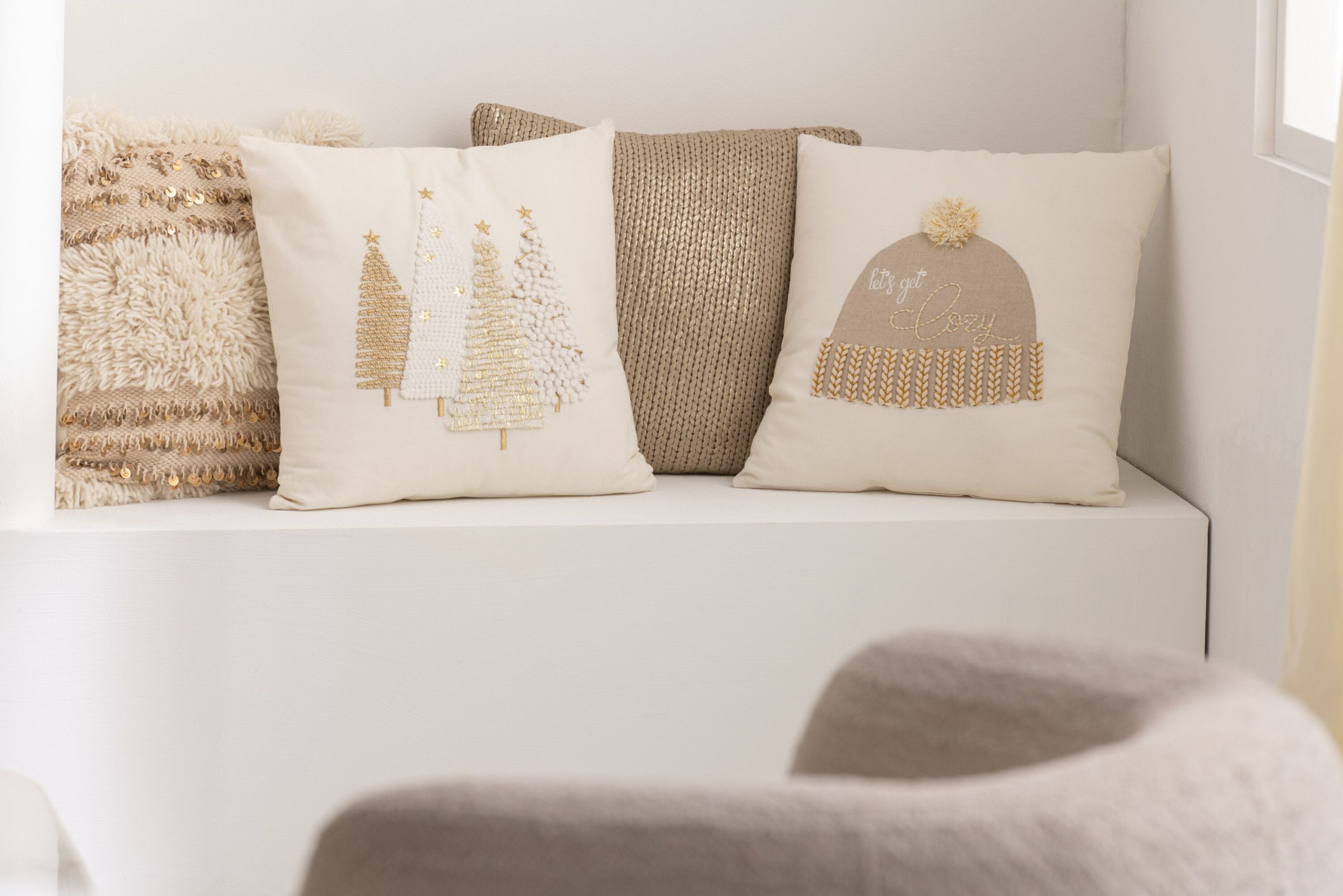 J-Line kussen Muts 'Let's Get Cozy' - katoen - wit/beige