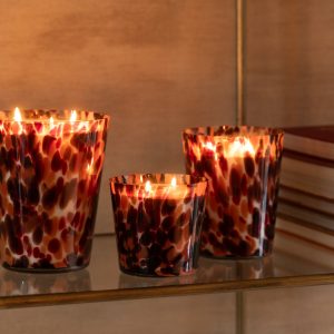 J-Line geurkaars Noa – Magnificent Birch – glas – rood – small – 50U J-Line geurkaars Noa – Magnificent Birch – glas – rood – small – 50U