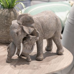 J-Line decoratie Olifant Knuffel – polyresin – grijs – H 20.5 cm J-Line decoratie Olifant Knuffel – polyresin – grijs – H 20.5 cm