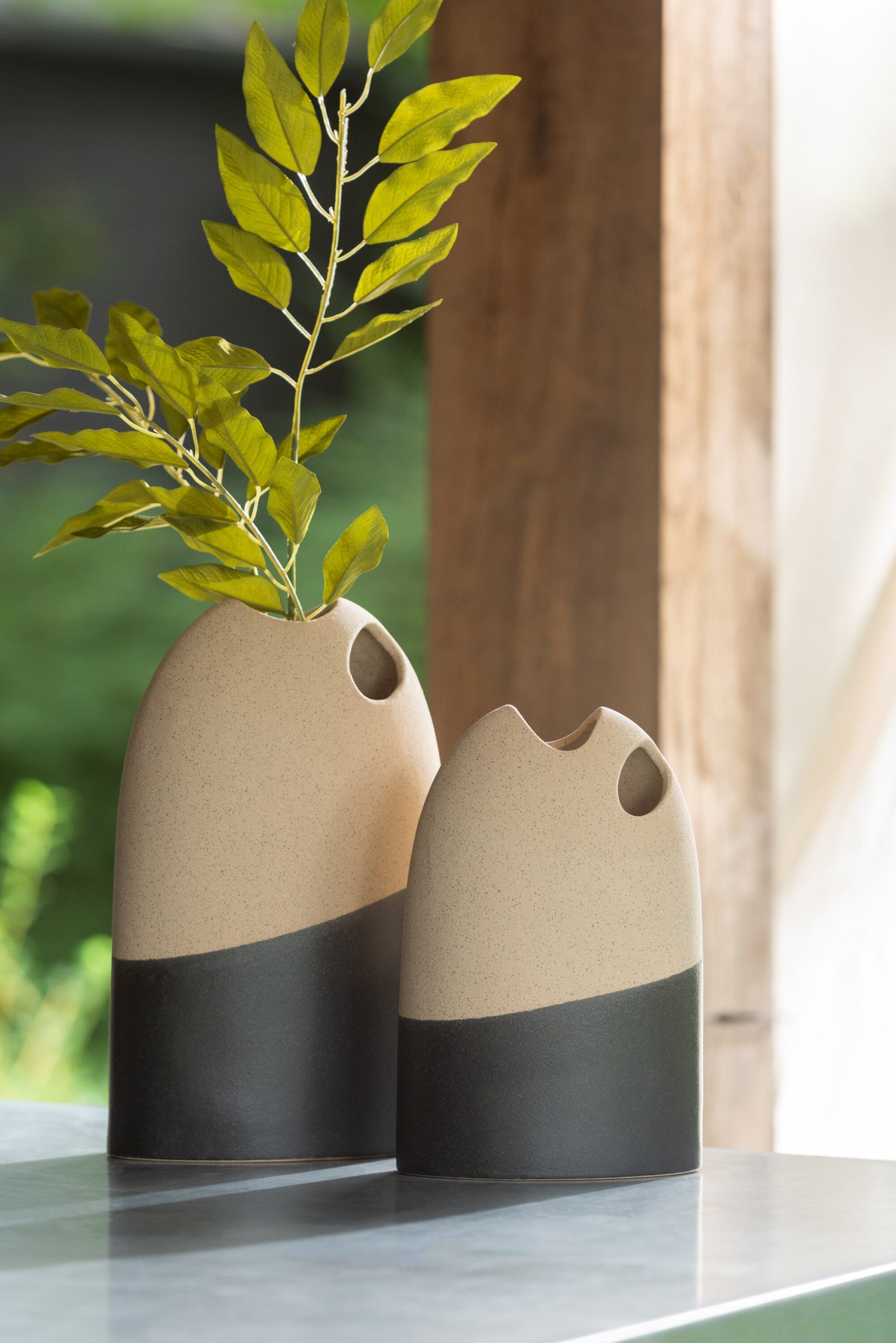 J-Line vaas Hoog - keramiek - beige/zwart - small - 25.5 cm hoog