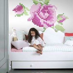 ESTAhome fotobehang gehaakte roos roze en groen – 200 x 279 cm – 15810 ESTAhome fotobehang gehaakte roos roze en groen – 200 x 279 cm – 15810