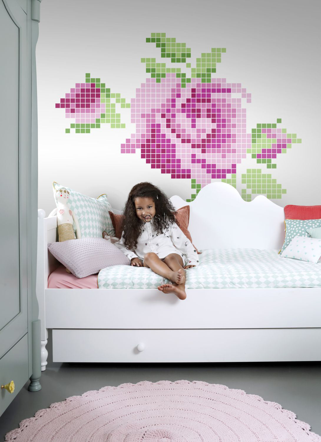 ESTAhome fotobehang gehaakte roos roze en groen - 200 x 279 cm - 15810