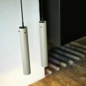 Frandsen hanglamp FM 2014 – grijs – 5,5×5,5x36cm