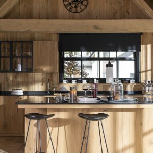 J-Line barkruk – hout/ijzer – zwart
