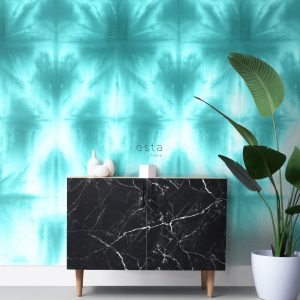 ESTAhome fotobehang wandvullend tie-dye shibori motief intens turquois ESTAhome fotobehang wandvullend tie-dye shibori motief intens turquois