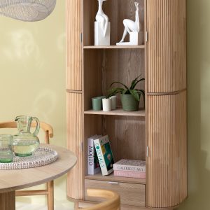 J-Line decoratie Dame Zittend Op Rechthoek – polyresin – mat wit