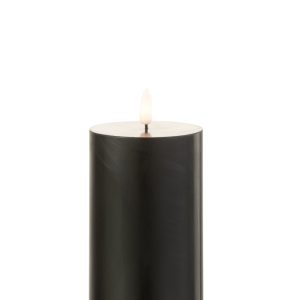J-Line kaars – zwart – medium – LED lichtjes J-Line kaars – zwart – medium – LED lichtjes