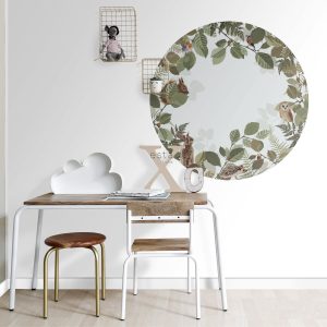 ESTAhome zelfklevende behangcirkel bosdieren groen en bruin – Ø 70 cm ESTAhome zelfklevende behangcirkel bosdieren groen en bruin – Ø 70 cm