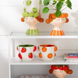 J-Line bloempot 2 Delen Aardbei Meisje Dolomiet – keramiek – mix – Ø 1 J-Line bloempot 2 Delen Aardbei Meisje Dolomiet – keramiek – mix – Ø 1