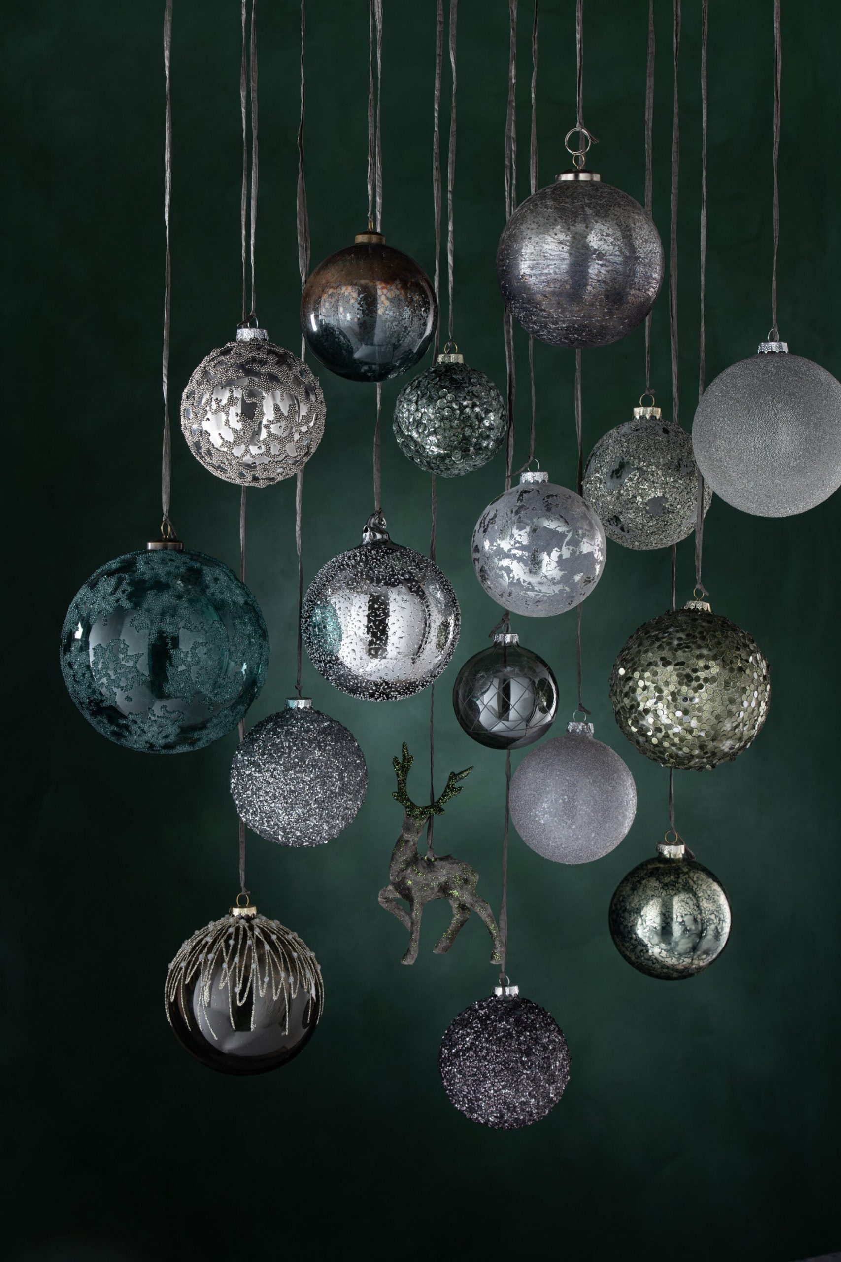 J-Line kerstbal Glitter - glas - smokey grijs - small - doos van 6