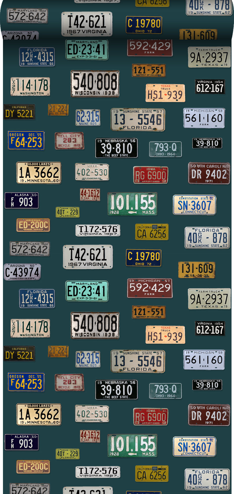 ESTAhome XXL behang vintage license plates petrolblauw - 50 x 900 cm -