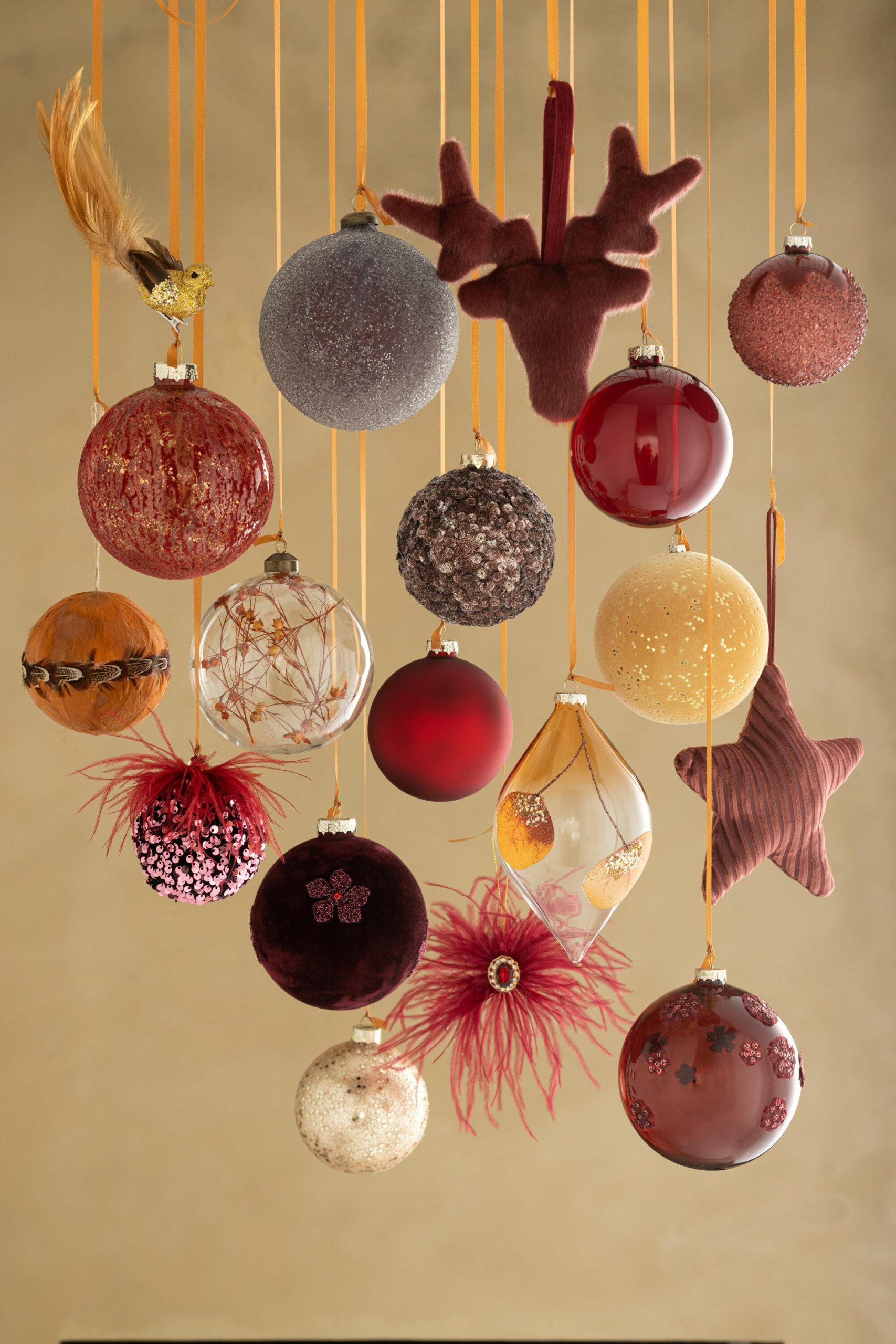 J-Line kerstbal Pailetten Pluimen - kunststof - bordeaux - 4 stuks