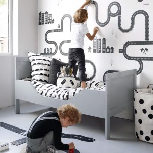 ESTAhome fotobehang getekende straat zwart wit – 279 x 279 cm – 159099 ESTAhome fotobehang getekende straat zwart wit – 279 x 279 cm – 159099