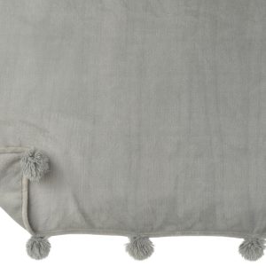J-Line plaid Pompom – polyester – grijs – 170 x 130 cm J-Line plaid Pompom – polyester – grijs – 170 x 130 cm