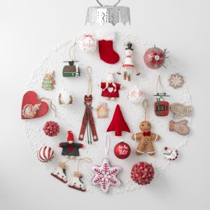 J-Line kersthanger Handschoen/Sok/Muts – textiel – rood/wit – 3 stuks J-Line kersthanger Handschoen/Sok/Muts – textiel – rood/wit – 3 stuks