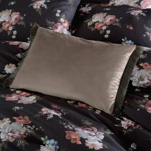 Graham & Brown Sierkussen met ritssluiting Franje Glanzend – Chocolate Graham & Brown Sierkussen met ritssluiting Franje Glanzend – Chocolate