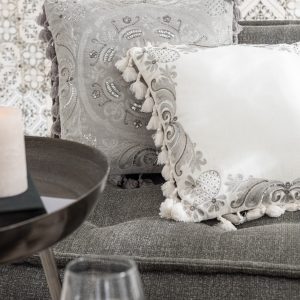 J-Line kussen Marokkaans Met Kwasten – polyester – grijs