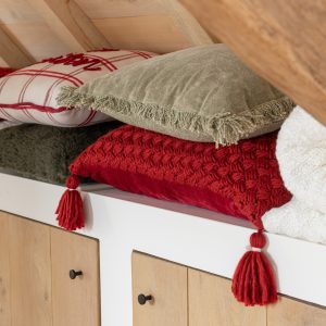 J-Line kussen Tekst – polyester – rood/wit – 2 stuks J-Line kussen Tekst – polyester – rood/wit – 2 stuks