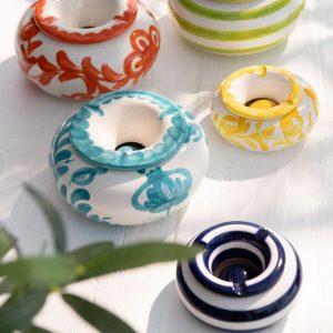 J-Line asbak Granada – keramiek – wit/blauw – small J-Line asbak Granada – keramiek – wit/blauw – small