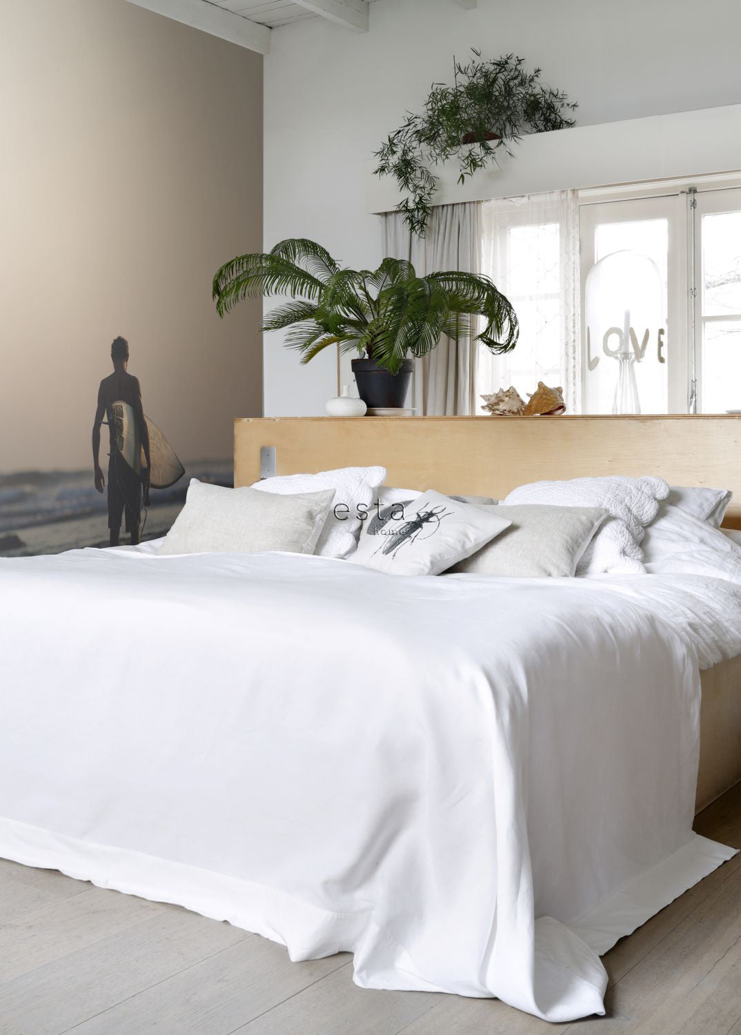 ESTAhome fotobehang surfer met surfplank avondrood, blauw en zwart - 1