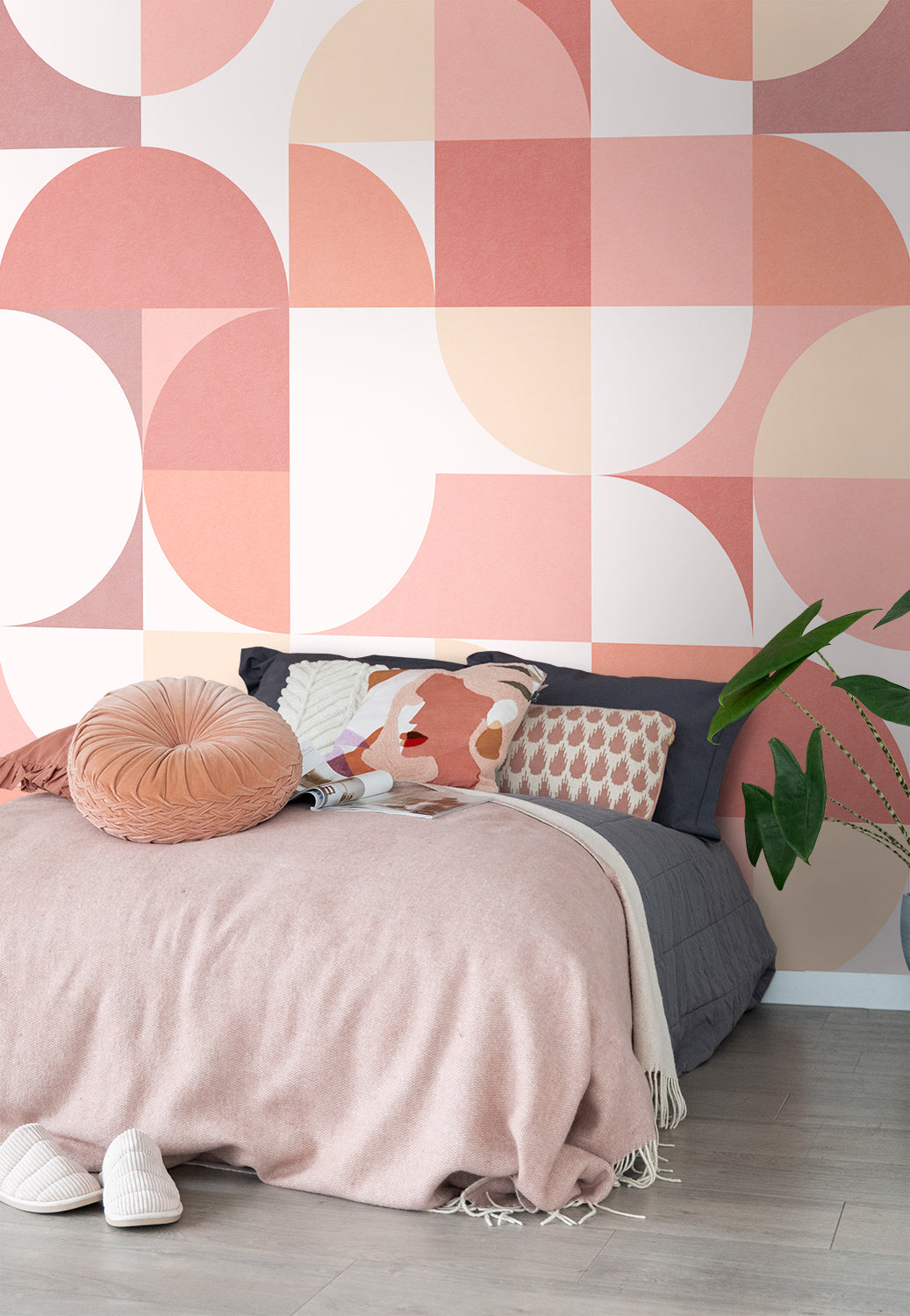ESTAhome fotobehang cirkels in Bauhaus stijl roze tinten - 250 x 279 c