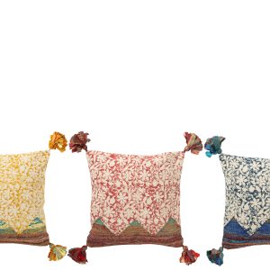 J-Line kussen Vierkant Bloemen – katoen – mix – 3 stuks J-Line kussen Vierkant Bloemen – katoen – mix – 3 stuks