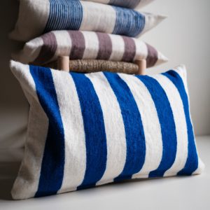 Household Hardware – kussen – Blauw – Brede streep Household Hardware – kussen – Blauw – Brede streep